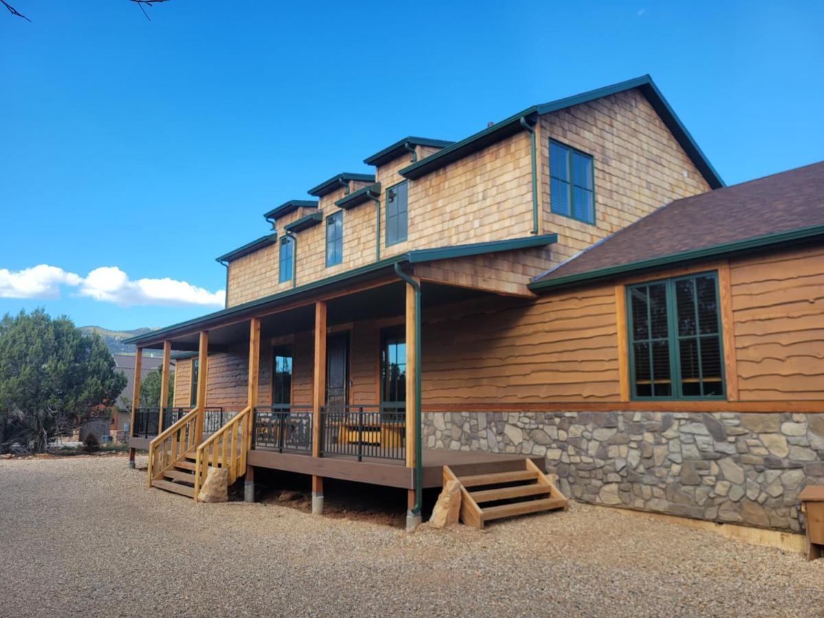 East Zion Trails Retreat-Hot Tub, Resort Amenities, Exceptional Orderville Exterior foto
